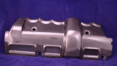 Carbonfiber enginecover Volvo S60R &amp; V70R 2004-2007