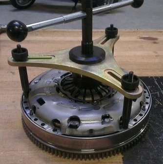 Assemblytool Selfadjusting Clutch (rent)